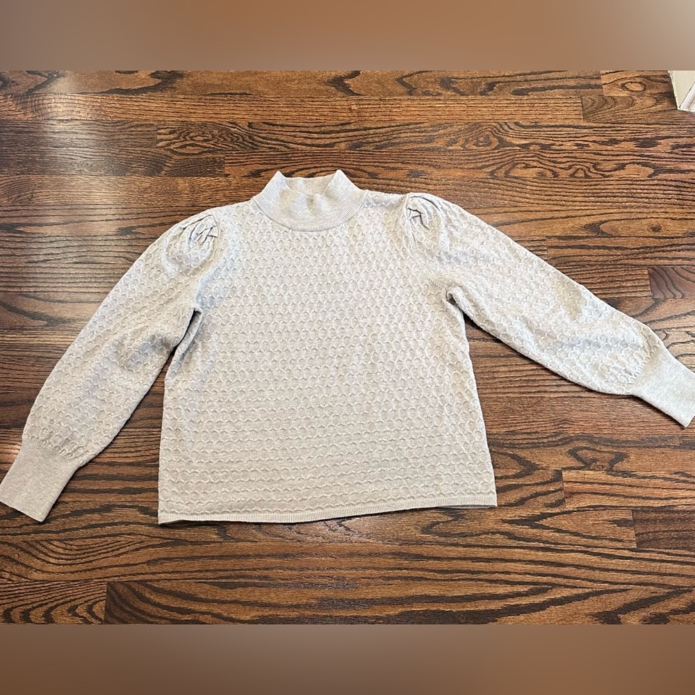 Olive & Oak Light Gray Puff-Sleeve Mock Neck Sweater